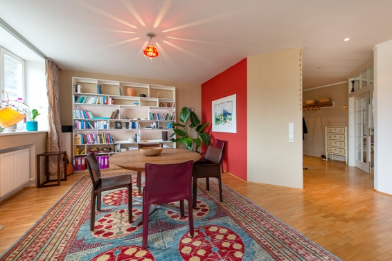 Top-floor maisonette Belesprit