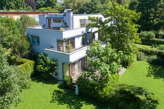 Modern Villa in a Leafy Location
