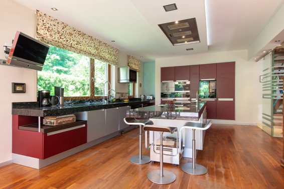 Modern Villa in a Leafy Location