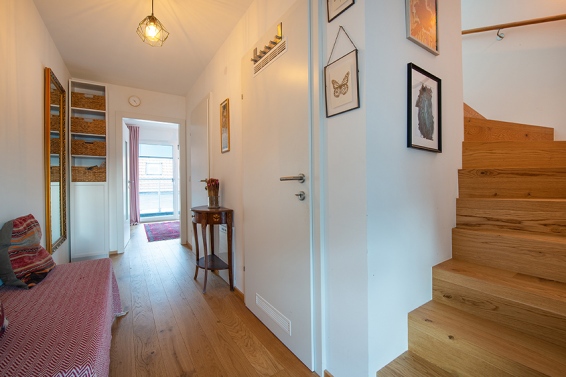 Top-floor maisonette Vista