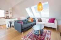 Top-floor maisonette Vista