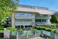 Terrassenwohnung By the River