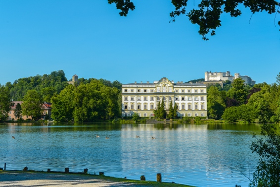 Stadtgrundstück zum Weiher