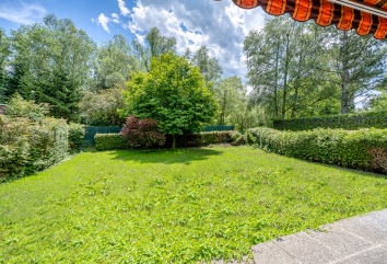 Stadtgrundstück zum Weiher