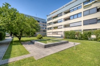 Top-floor maisonette – Riverside Romance