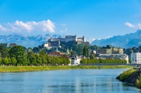 Top-floor maisonette – Riverside Romance