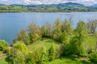 Seegrundstück mit Ferienhaus