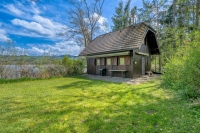 Seegrundstück mit Ferienhaus