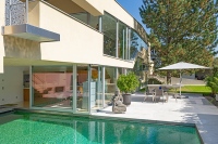 Villa with Pool – An Azure Dream