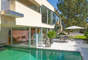 Villa with Pool – An Azure Dream