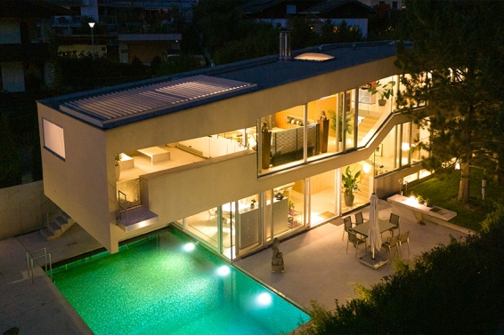 Villa with Pool – An Azure Dream