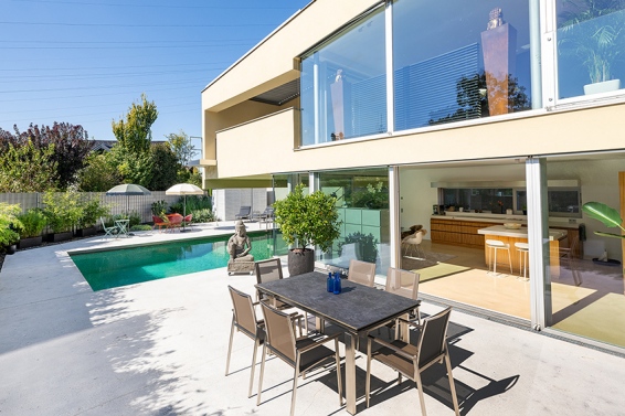 Villa with Pool – An Azure Dream