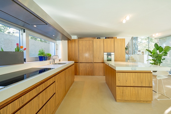 Villa with Pool – An Azure Dream