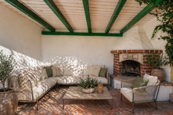 Townhouse – Joie de Vivre