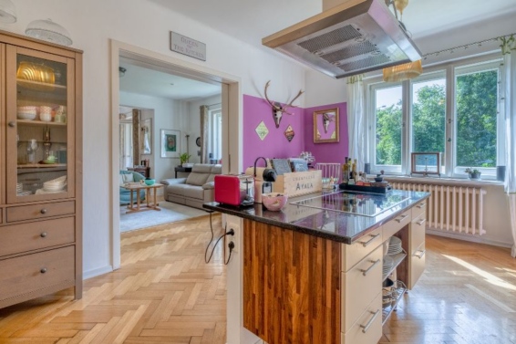 Apartment with terrace – Isn’t She Lovely