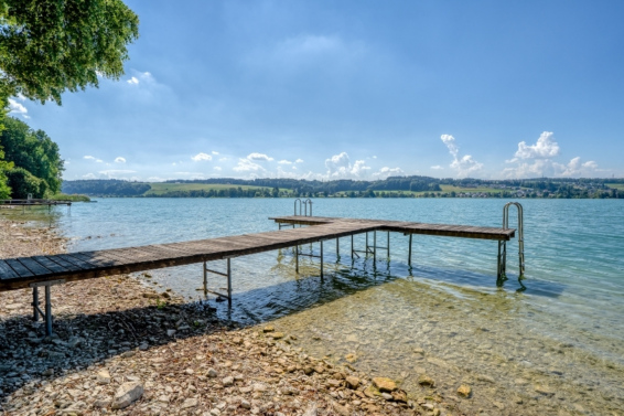 Summer house -Twin Lake View