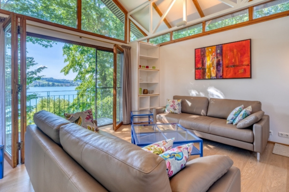 Summer house -Twin Lake View
