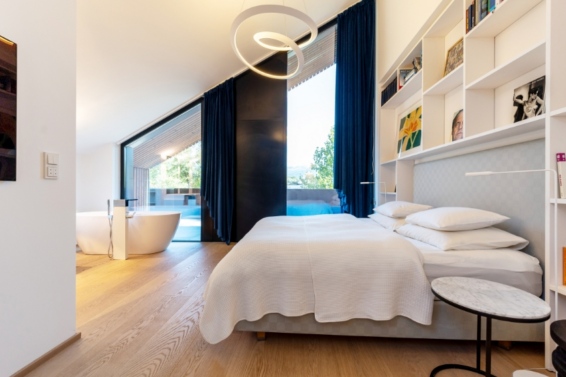 Penthouse Pas de deux